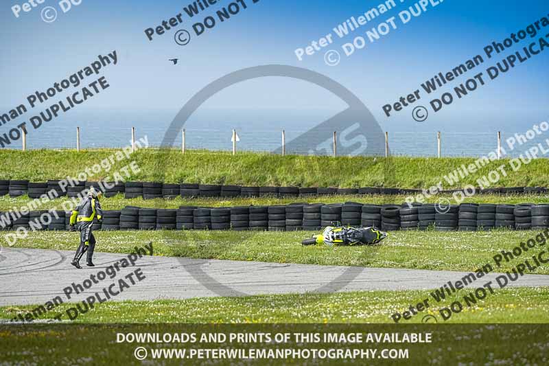 anglesey no limits trackday;anglesey photographs;anglesey trackday photographs;enduro digital images;event digital images;eventdigitalimages;no limits trackdays;peter wileman photography;racing digital images;trac mon;trackday digital images;trackday photos;ty croes